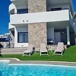 Villa The Views
