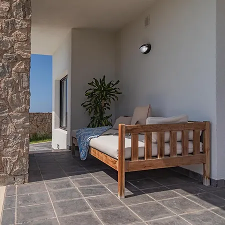 The Views Vila